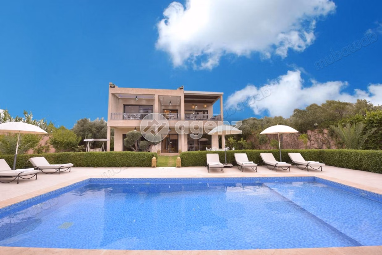 Villa à vendre 1 281 m², 6 chambres 
Autre Marrakech