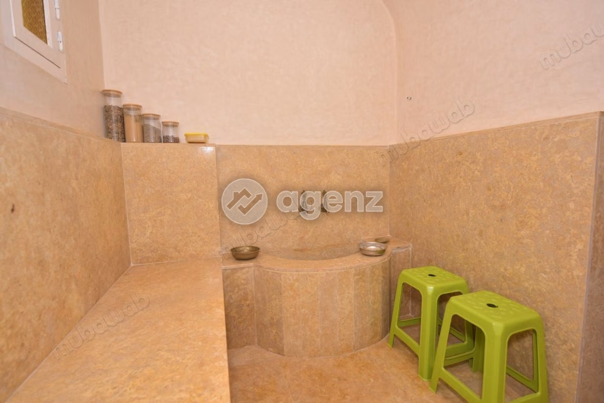 Villa à vendre 1 281 m², 6 chambres 
Autre Marrakech