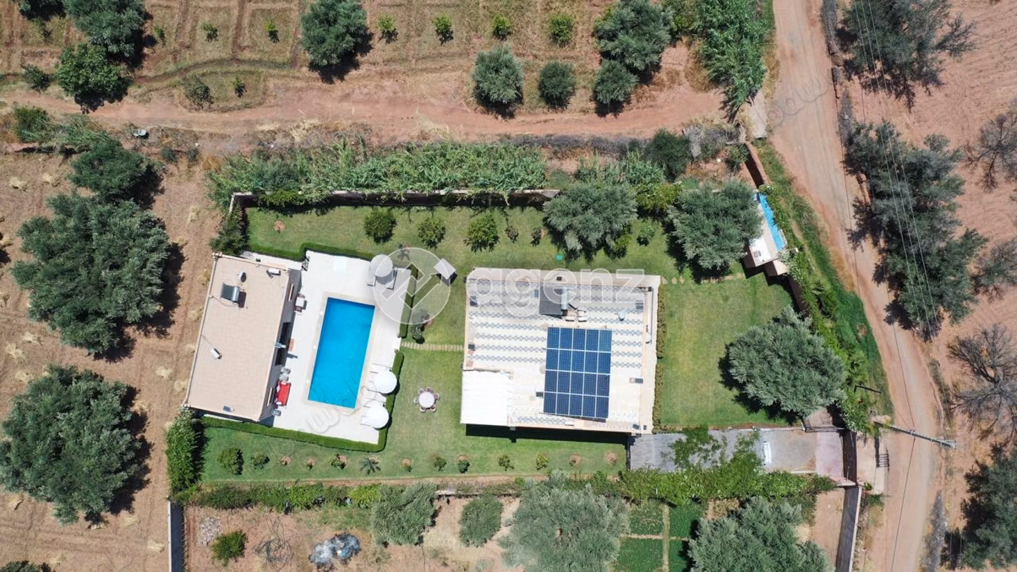 Villa à vendre 1 281 m², 6 chambres 
Autre Marrakech