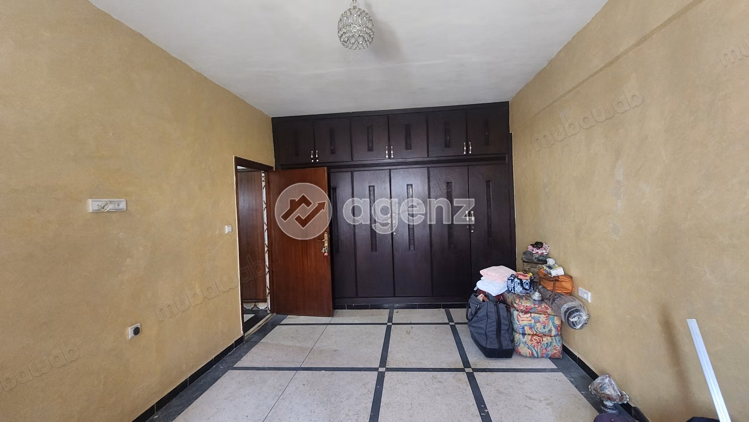 Villa à vendre 250 m², 5 chambres 
Hay Dakhla 
Agadir