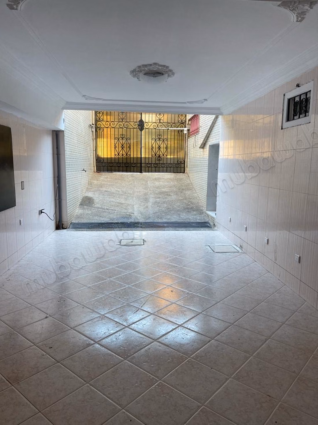 Location villa de luxe à Sidi Maarouf.
Surface de 300 m².
Bien meublé