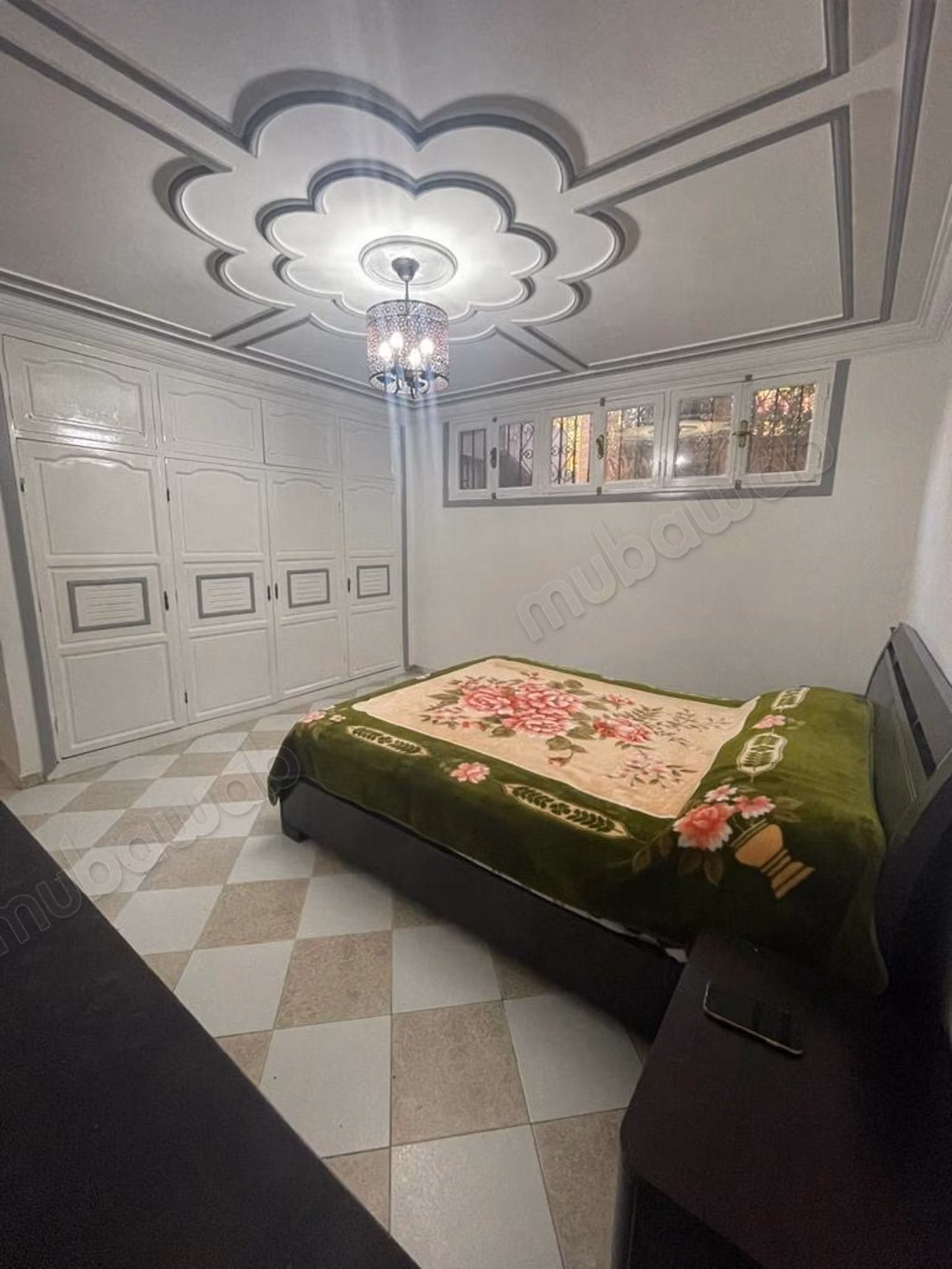 Location villa de luxe à Sidi Maarouf.
Surface de 300 m².
Bien meublé