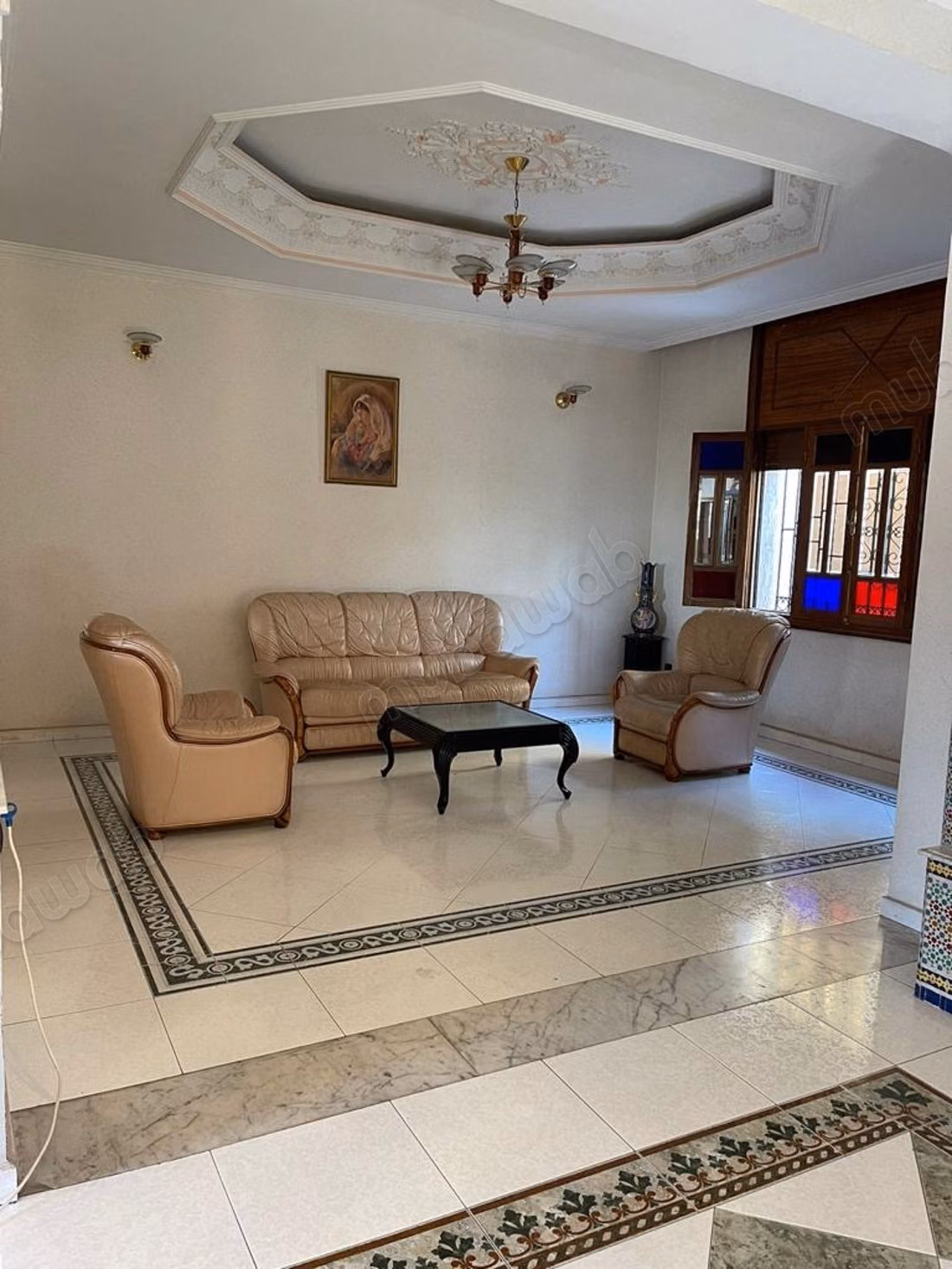 Location villa de luxe à Sidi Maarouf.
Surface de 300 m².
Bien meublé