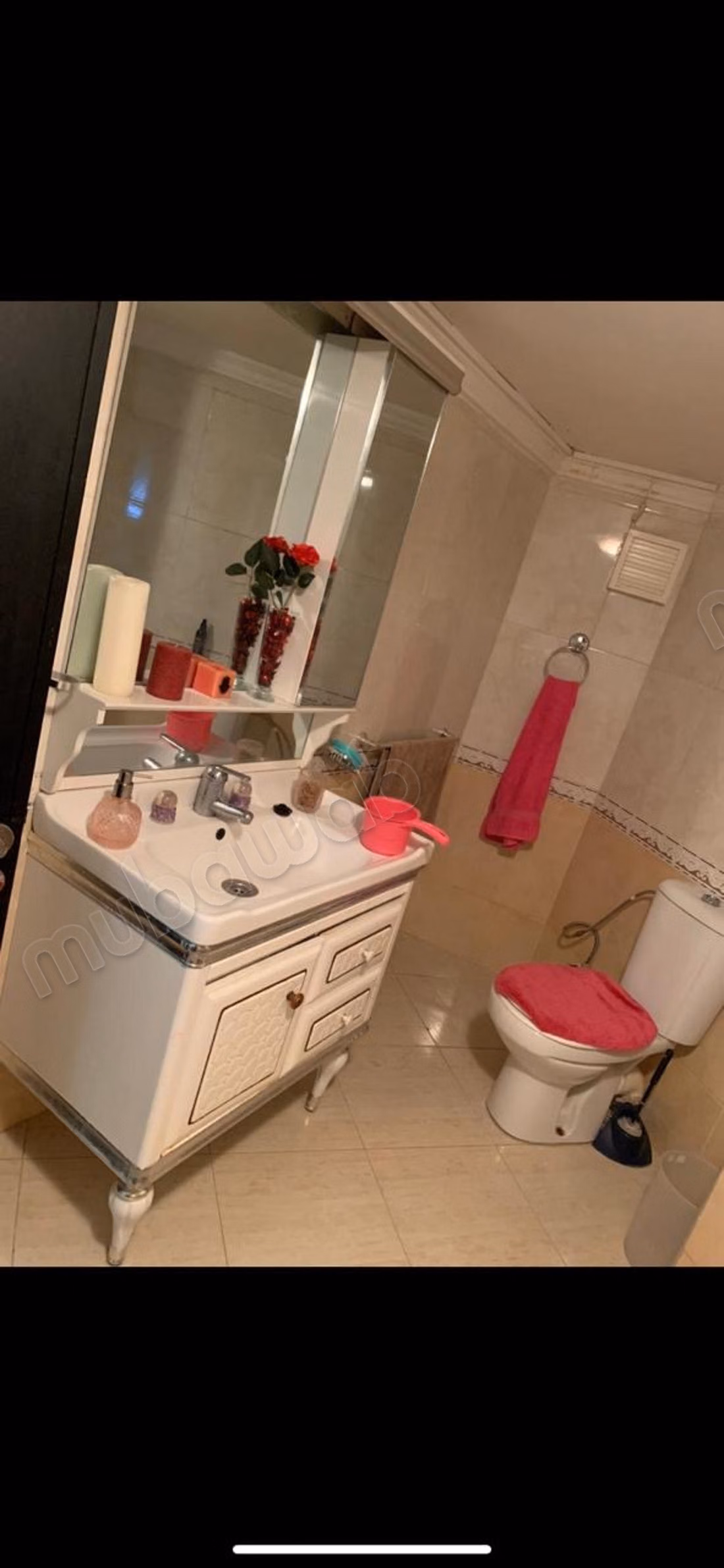 Appartement à louer à Roches Noires. 2 pièces confortables. Bien meublé