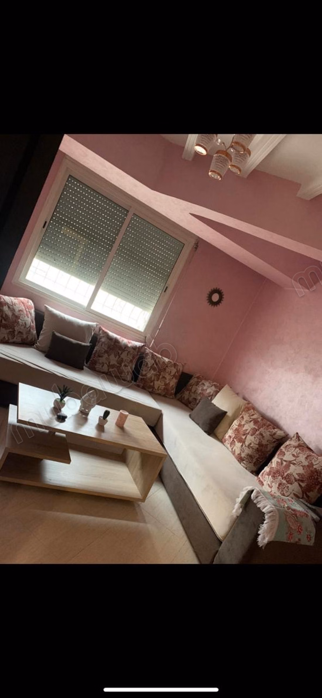 Appartement à louer à Roches Noires. 2 pièces confortables. Bien meublé