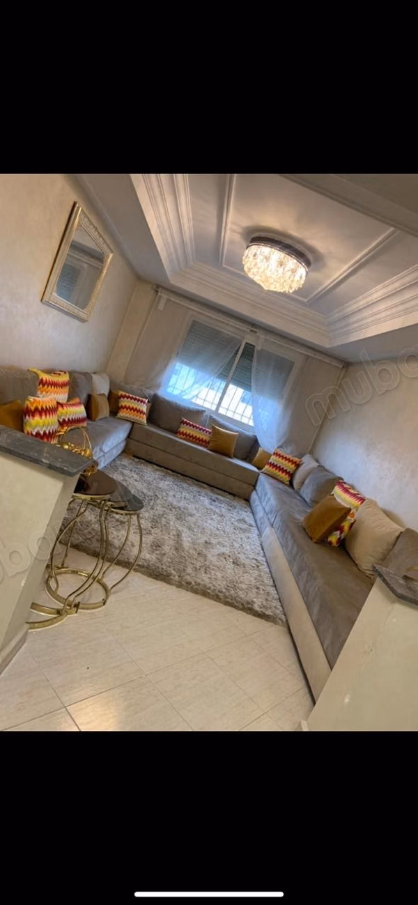 Appartement à louer à Roches Noires. 2 pièces confortables. Bien meublé
