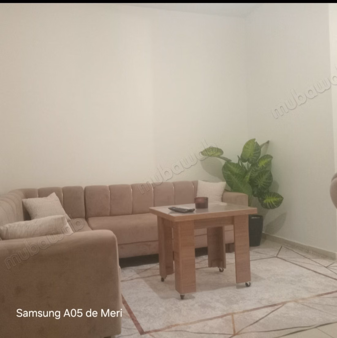 Location saisonnière à Cité Adrar. 
2 chambres. 
Résidence avec concierge