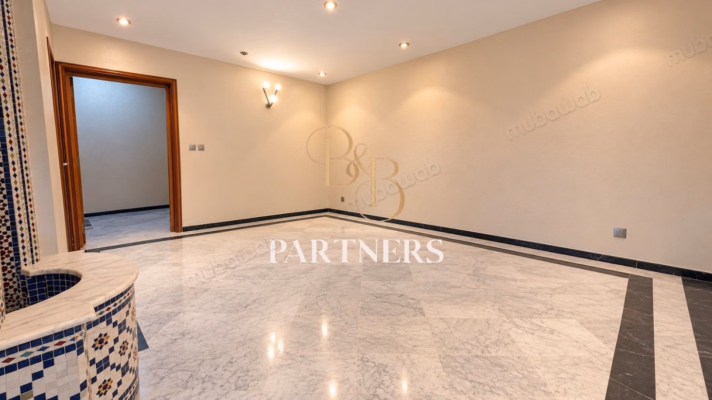 Ampio appartamento di 240 m² con terrazza di 70 m², vicino al liceo Descartes