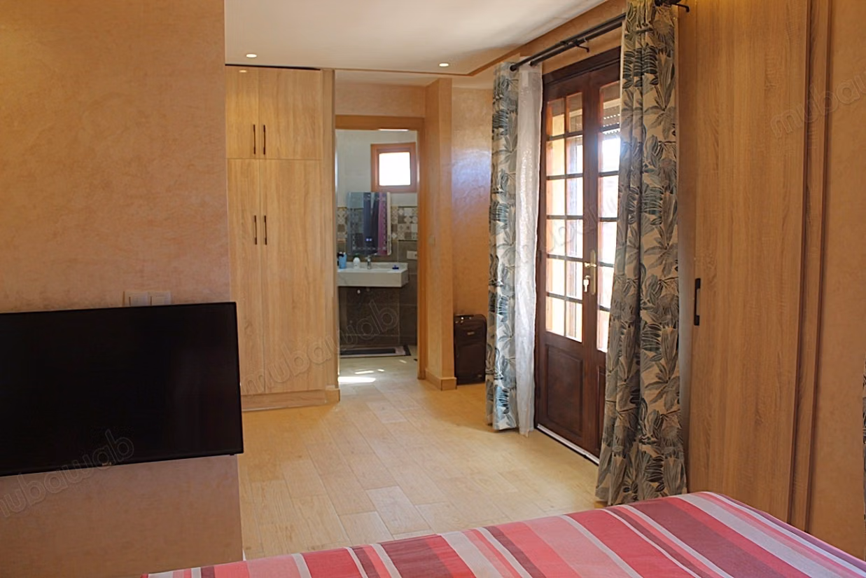 A SAISIR. Belle Villa a Vendre a TAMANSOURT