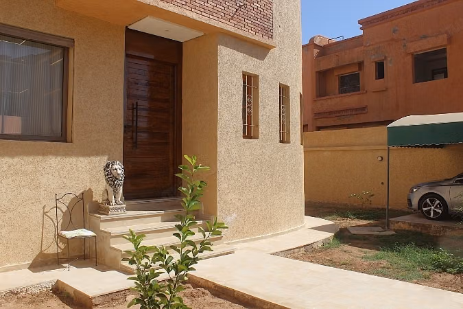 A SAISIR. Belle Villa a Vendre a TAMANSOURT