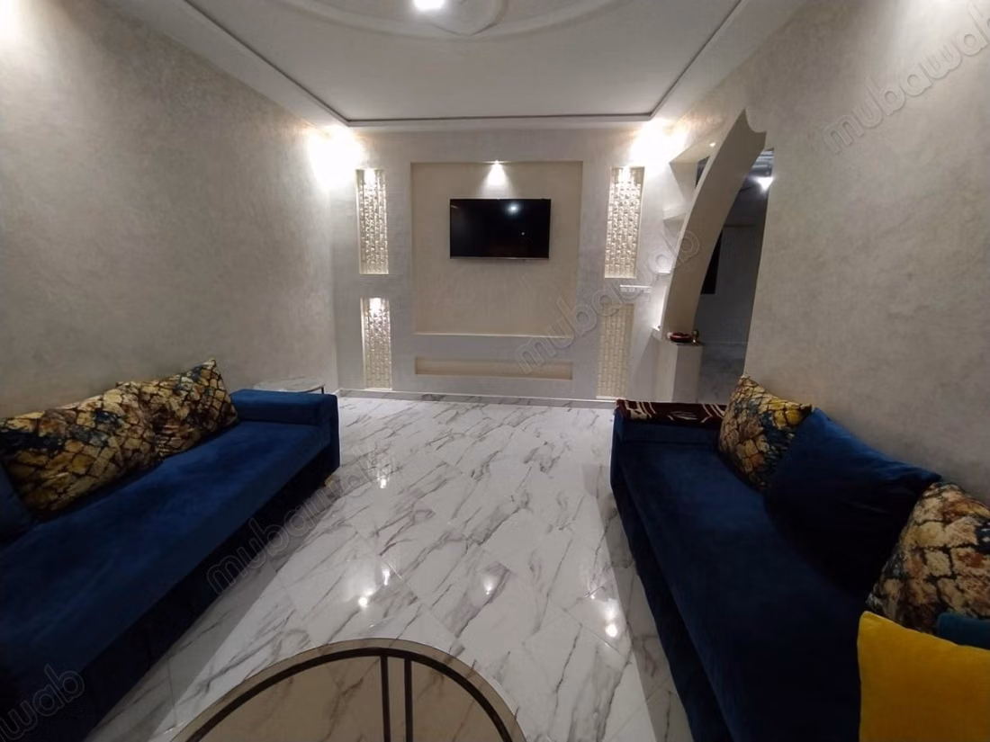 Meraviglioso appartamento in affitto a Marjan. 3 camere confortevoli. Arredato