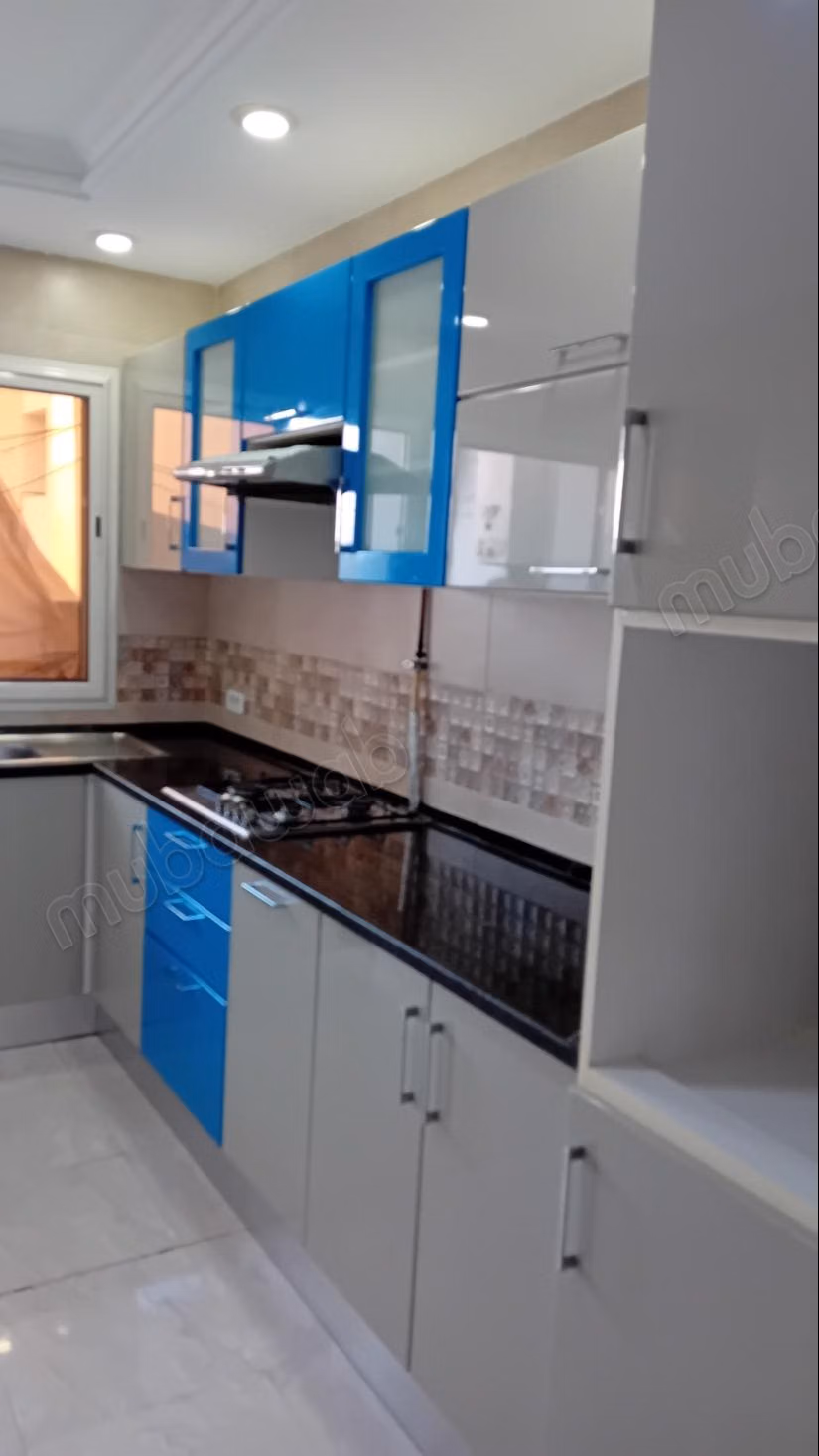 Sale of a beautiful apartment in La Manouba. Total area 70 m². Equipped kitchen