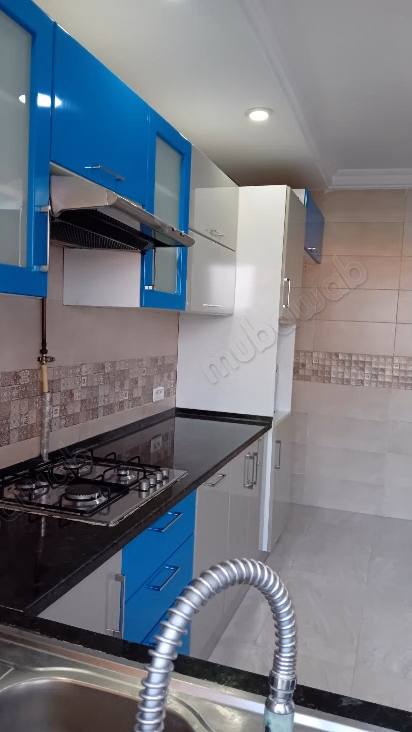 Sale of a beautiful apartment in La Manouba. Total area 70 m². Equipped kitchen