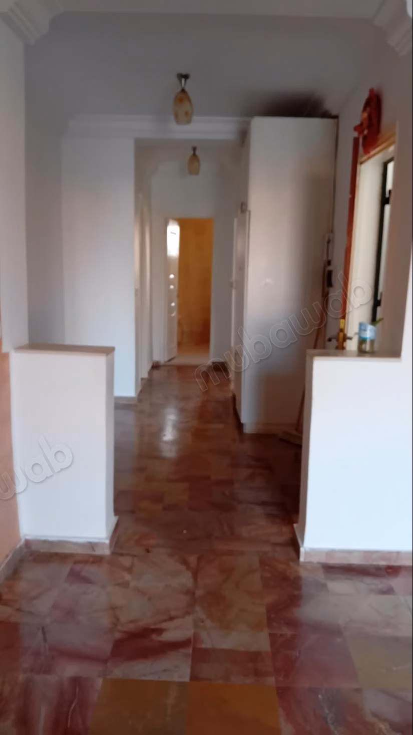 Sale of a beautiful apartment in La Manouba. Total area 70 m². Equipped kitchen