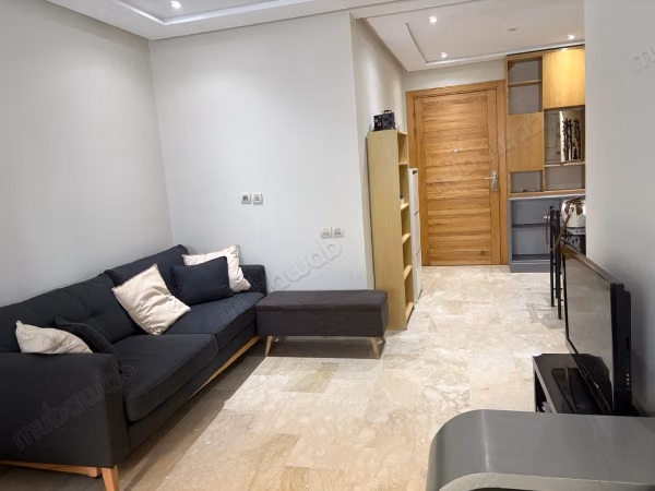 Joli appartement 3 chambre et salonn quartier Laya