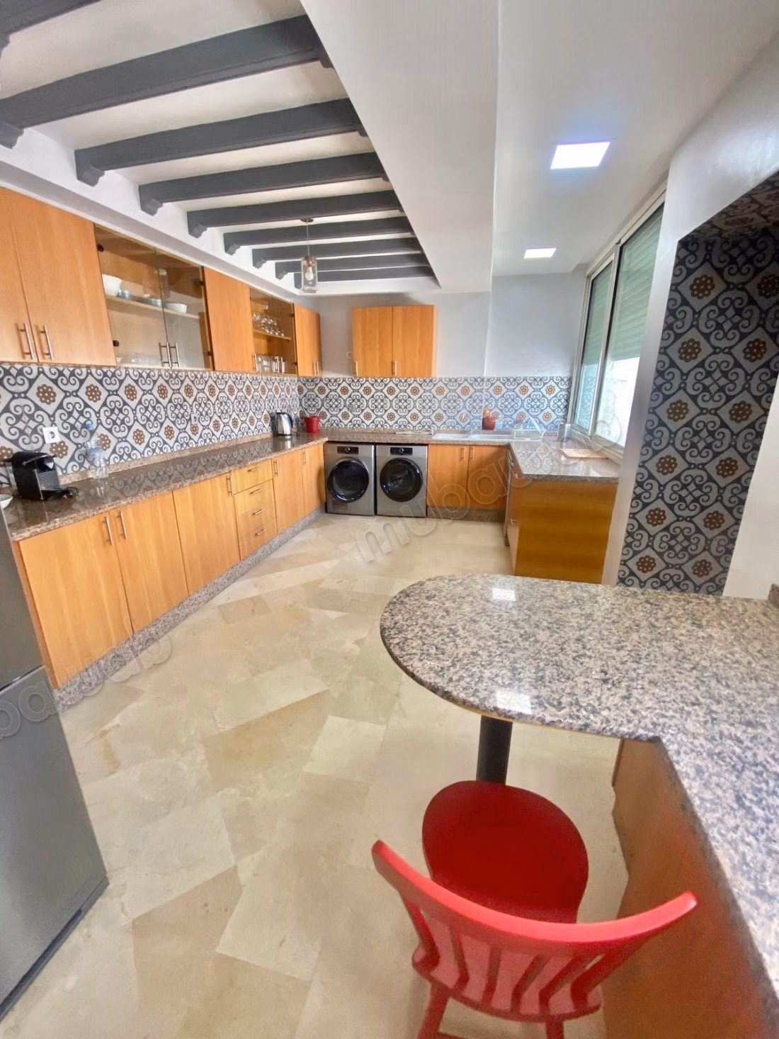 Rental of an apartment in Triangle d'Or. 4 rooms