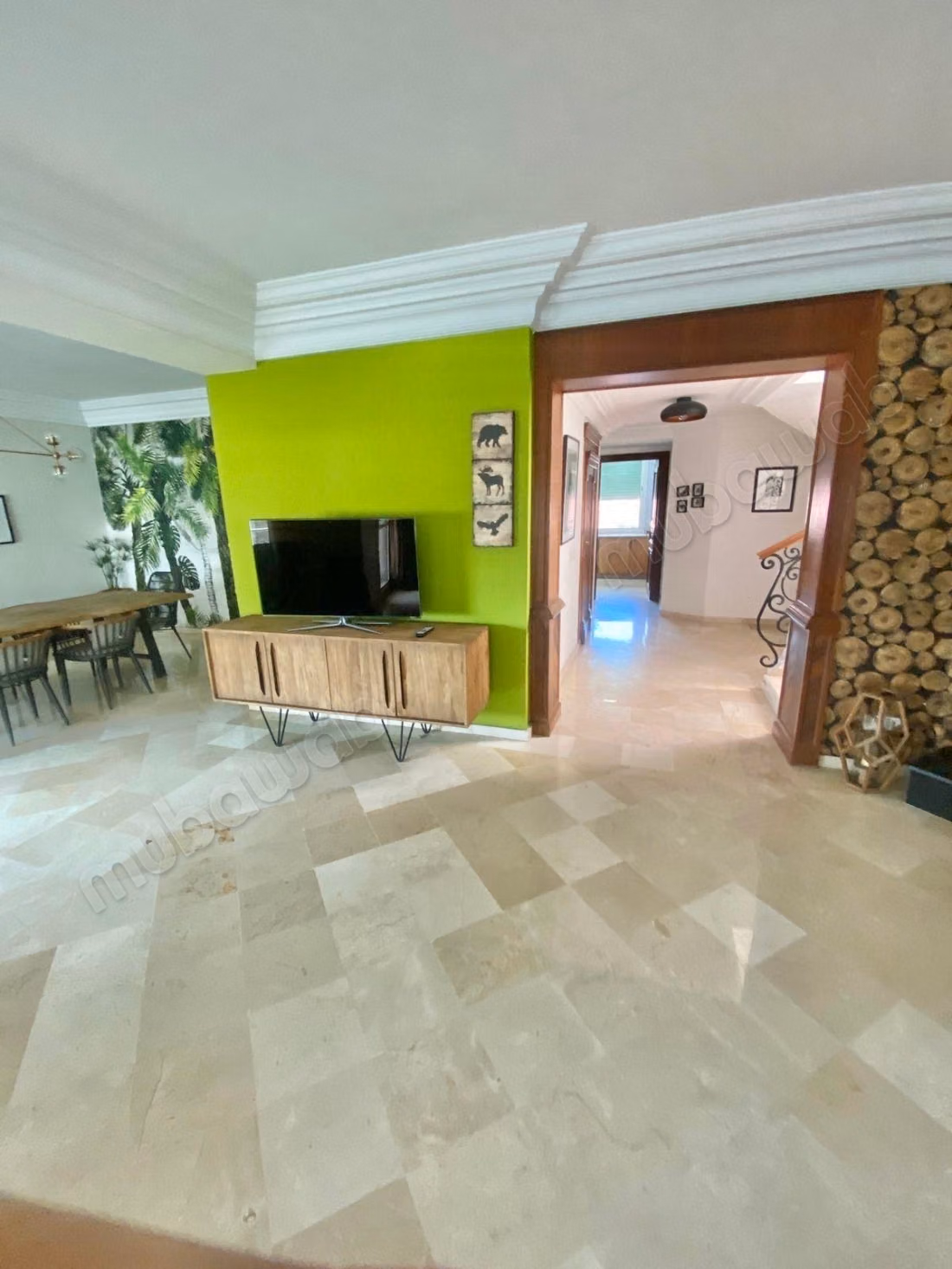 Rental of an apartment in Triangle d'Or. 4 rooms