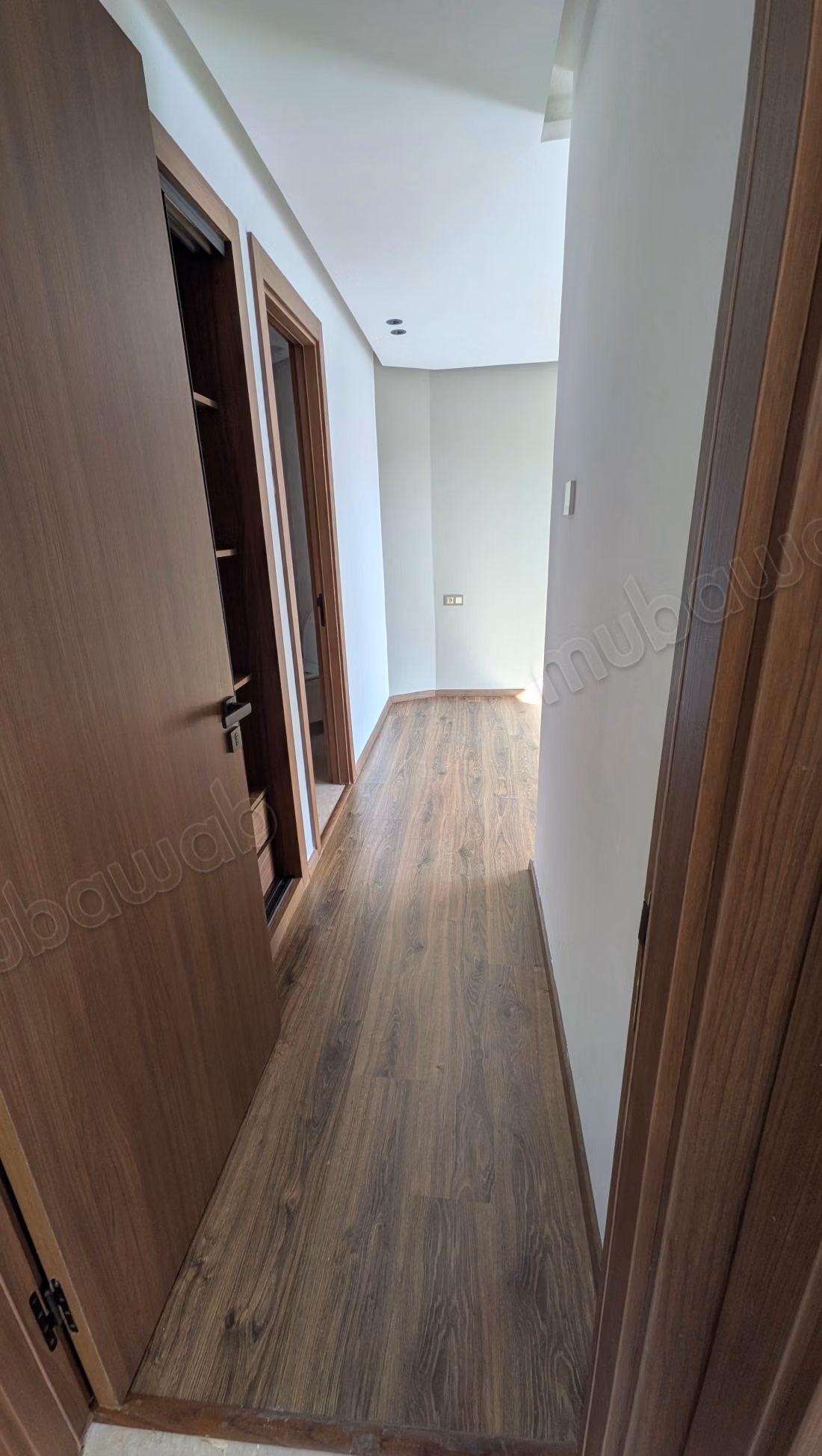 Appartement de 70 m2 neuf quartier des hôpitaux ensoleillé 2 min du tram