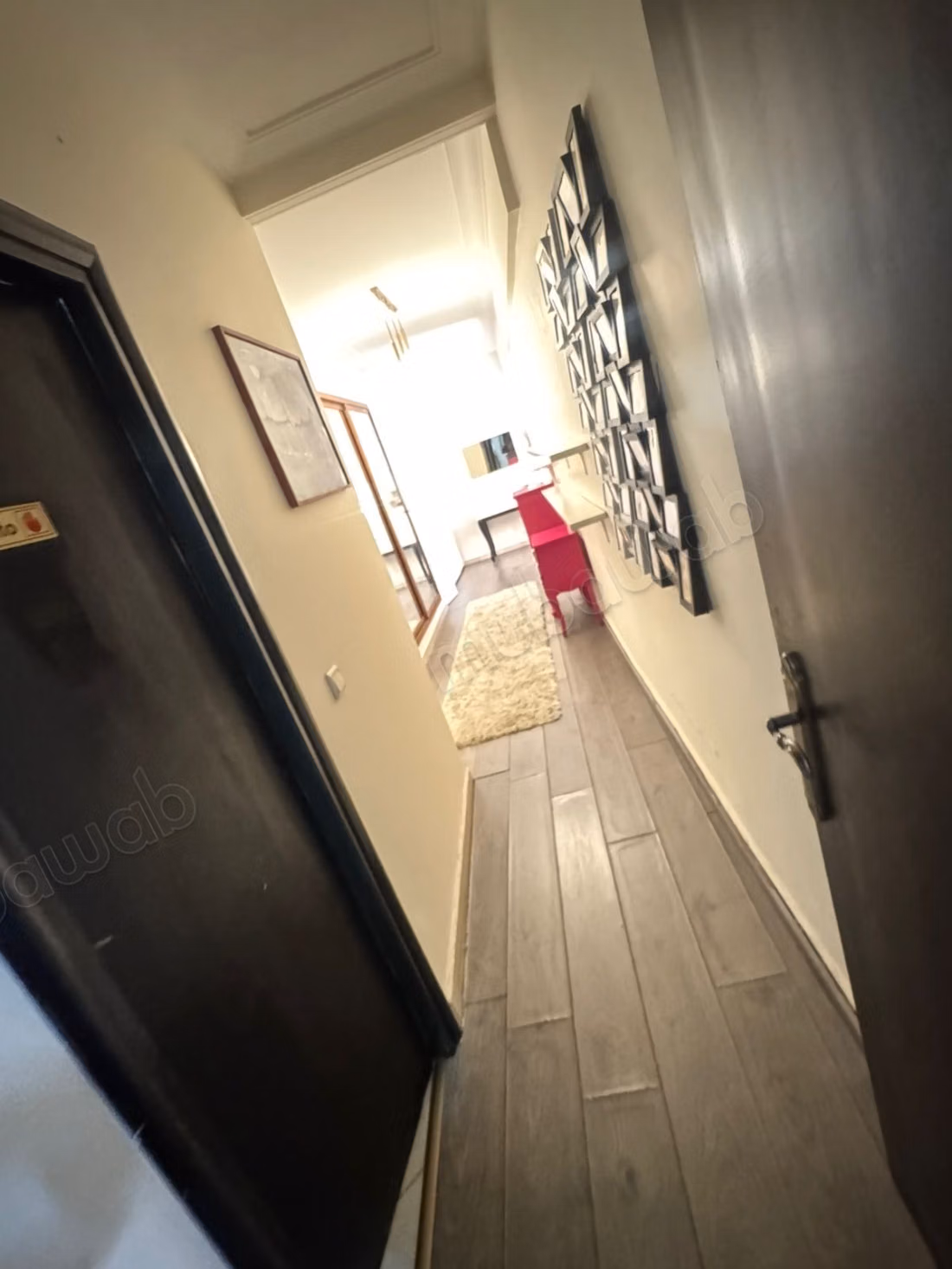 Appartement en vente à la Gironde. 
2 grandes pièces. 
Bien meublé
