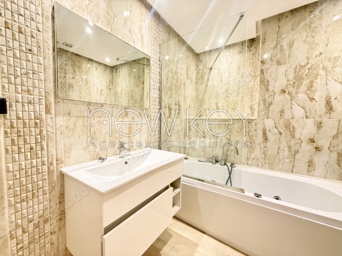 Duplex in vendita al Lago 2 – Eleganza e comfort
