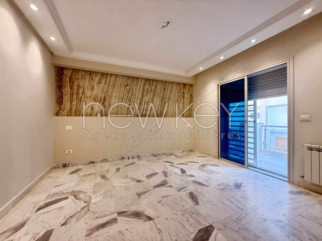 Duplex in vendita al Lago 2 – Eleganza e comfort