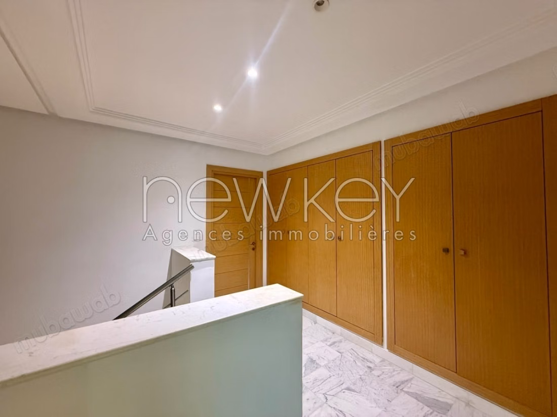 Duplex in vendita al Lago 2 – Eleganza e comfort