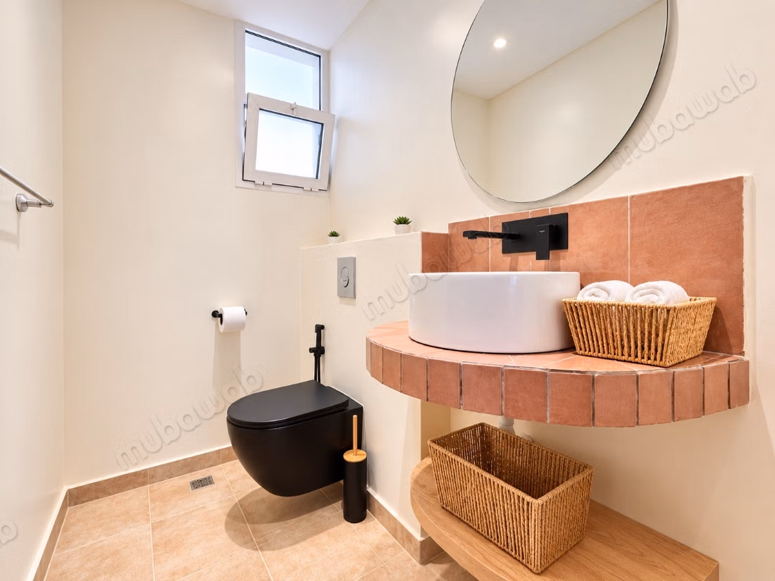 Appartement à louer à Al Bahraoyine. 
2 chambres. 
Meublé