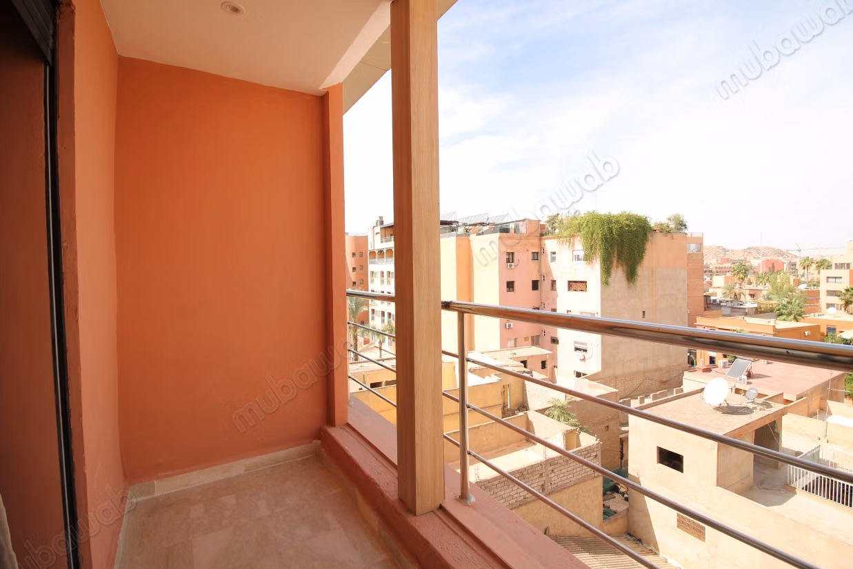 Coeur de Guéliz T3 meublé avec terrasses et balcon