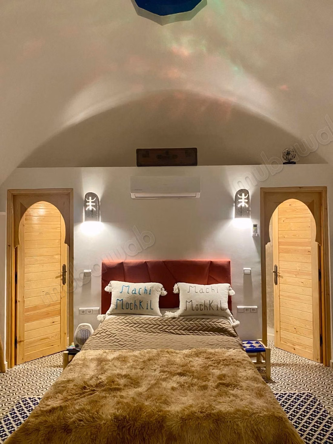 Villa de luxe à vendre à Route de Ouarzazate 
SIDI ABDELLAH GHIYAT