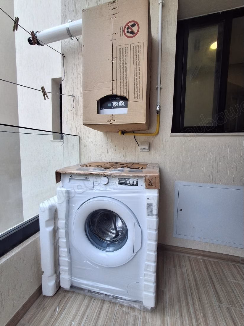 Bel appartement en location à Cité Ennasr 2.
Surface totale 52 m².
Bien meublé
