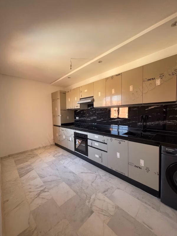 Elegant Studio for Sale in the Heart of Guéliz – 3 Minutes Walk from Carré Eden