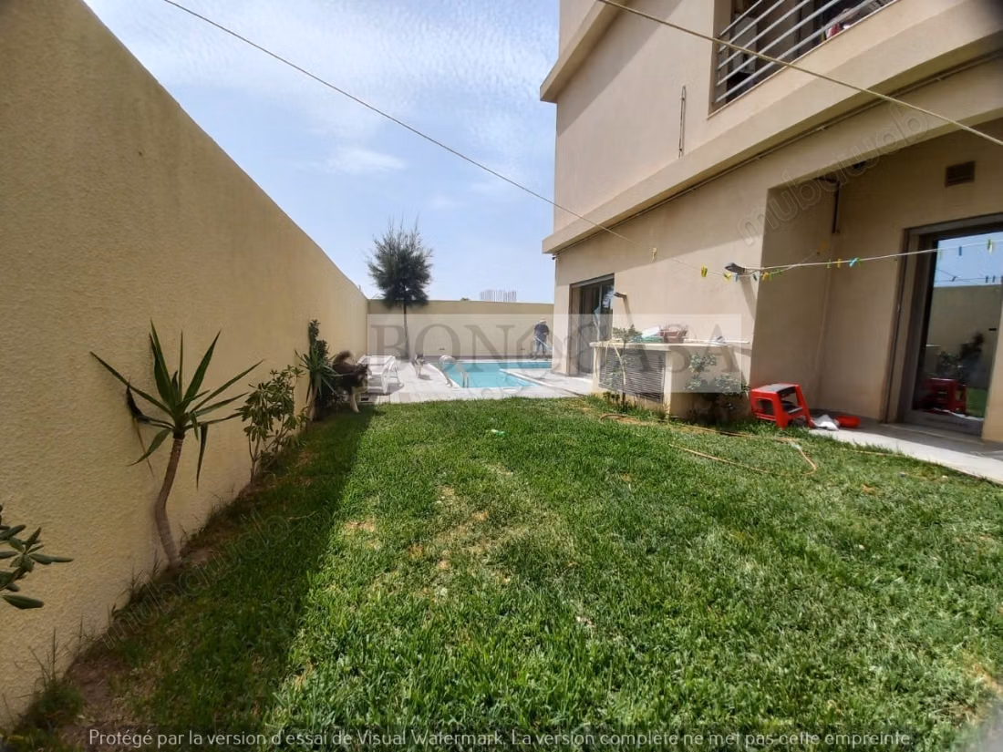 S3 piscine&jardin à louer à Gammarth