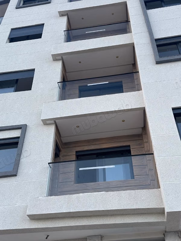 Bel appartement à vendre à Medina. 
Surface totale 82 m². 
Cuisine équipée