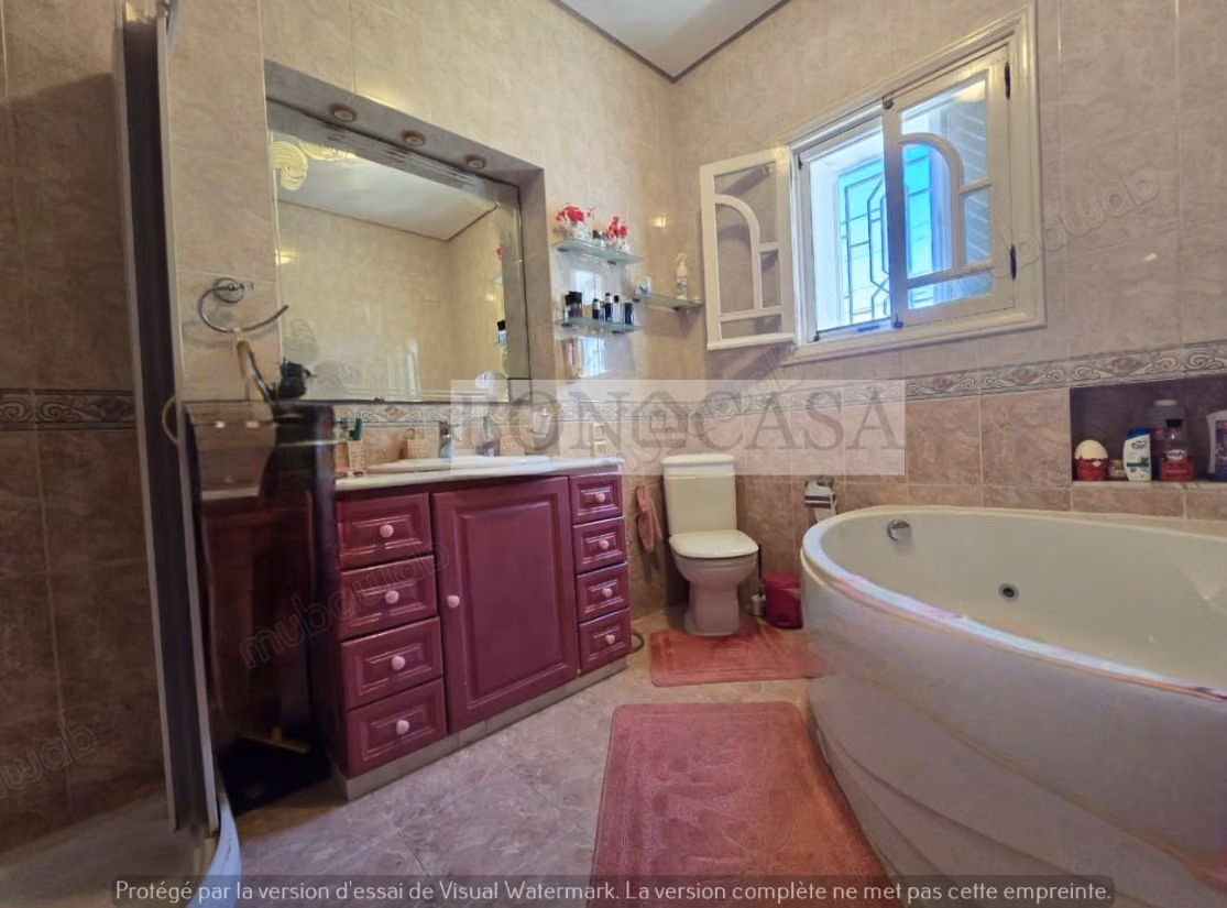 Villa S7 piscine et jardin à vendre à Chotrana
