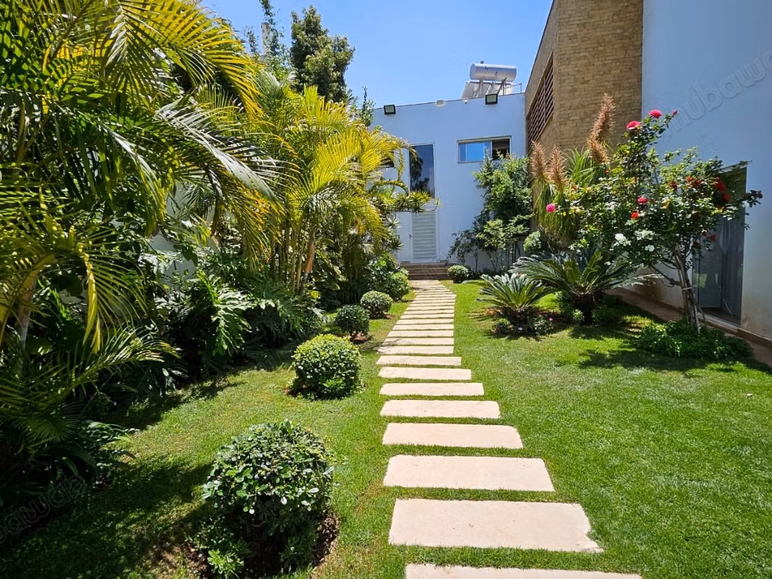 Luxury villa for sale CGI BOUSKOURA 1300M²