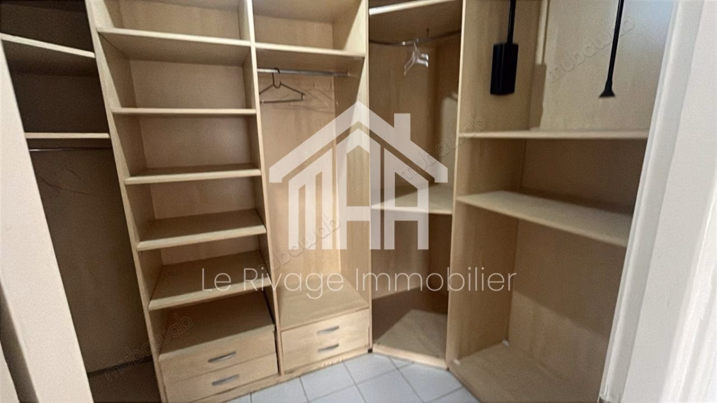 Un triplex S5 avec jardin a La Marsa