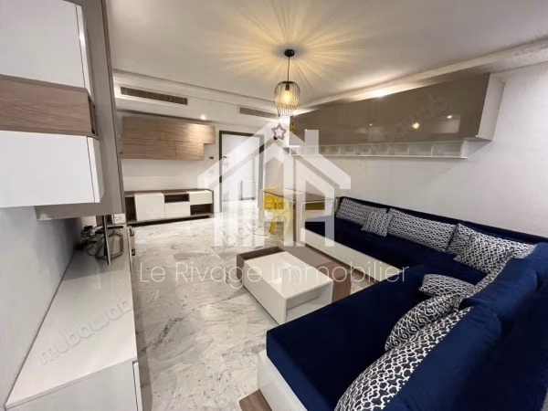 Un appartement S2 meublé avec un grand terrasse