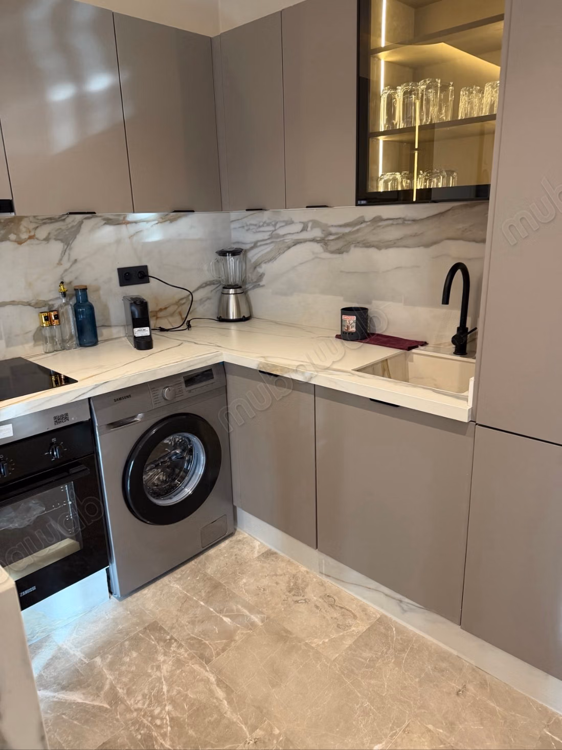 Apartment for rent in Oasis. 1 beautiful bedroom. Furnished