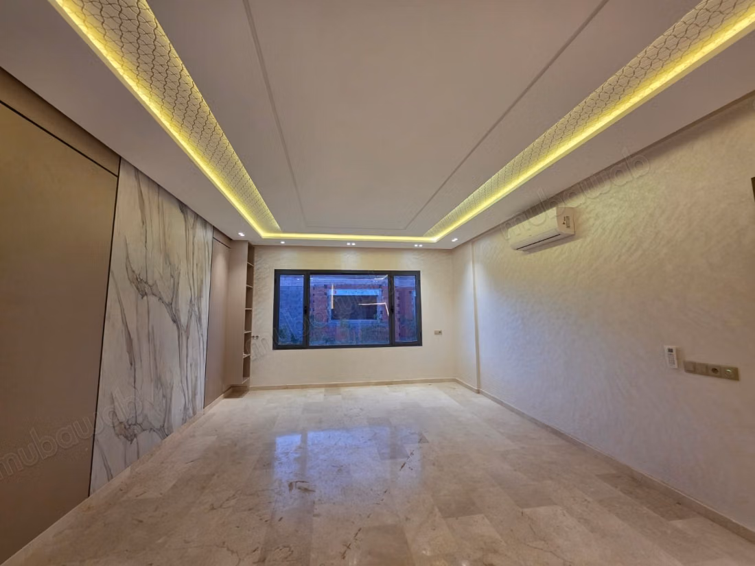Villa spacieuse avec piscine et puits à vendre