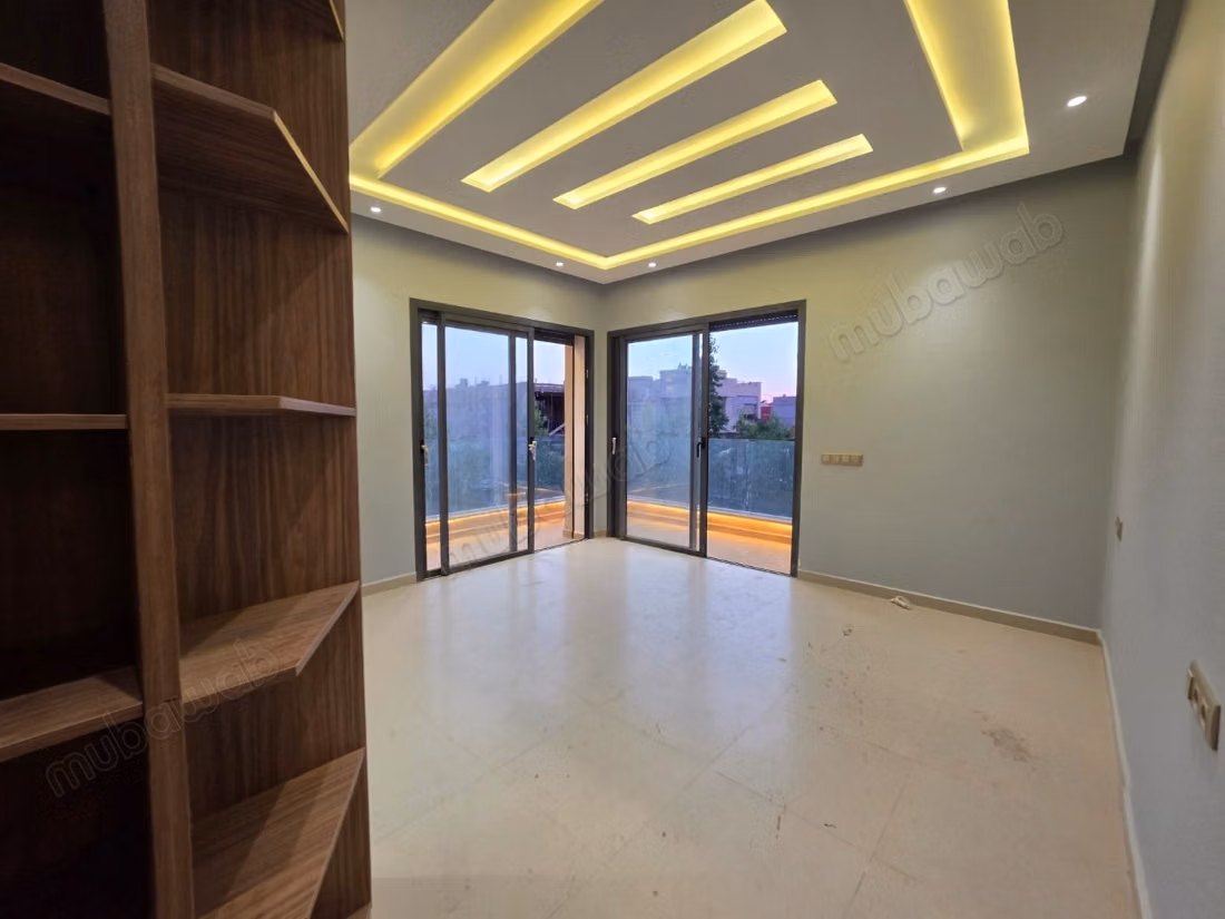 Villa spacieuse avec piscine et puits à vendre