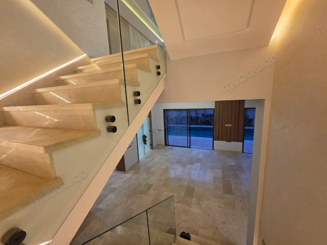 Villa spacieuse avec piscine et puits à vendre