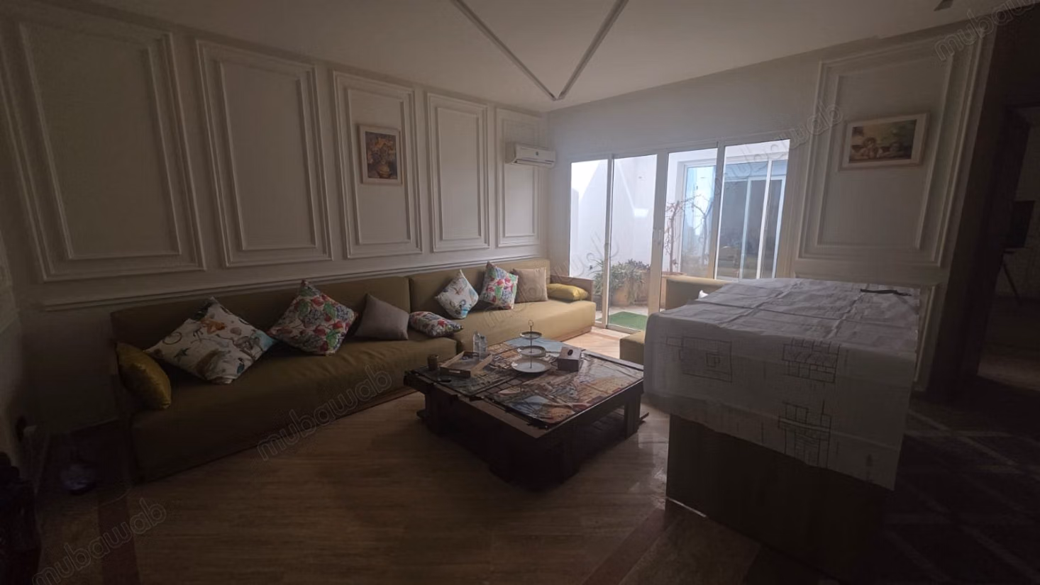 Superbe appartement à vendre à Haut Agdal. 
Surface de 117 m². 
Places de stationnement et terrasse