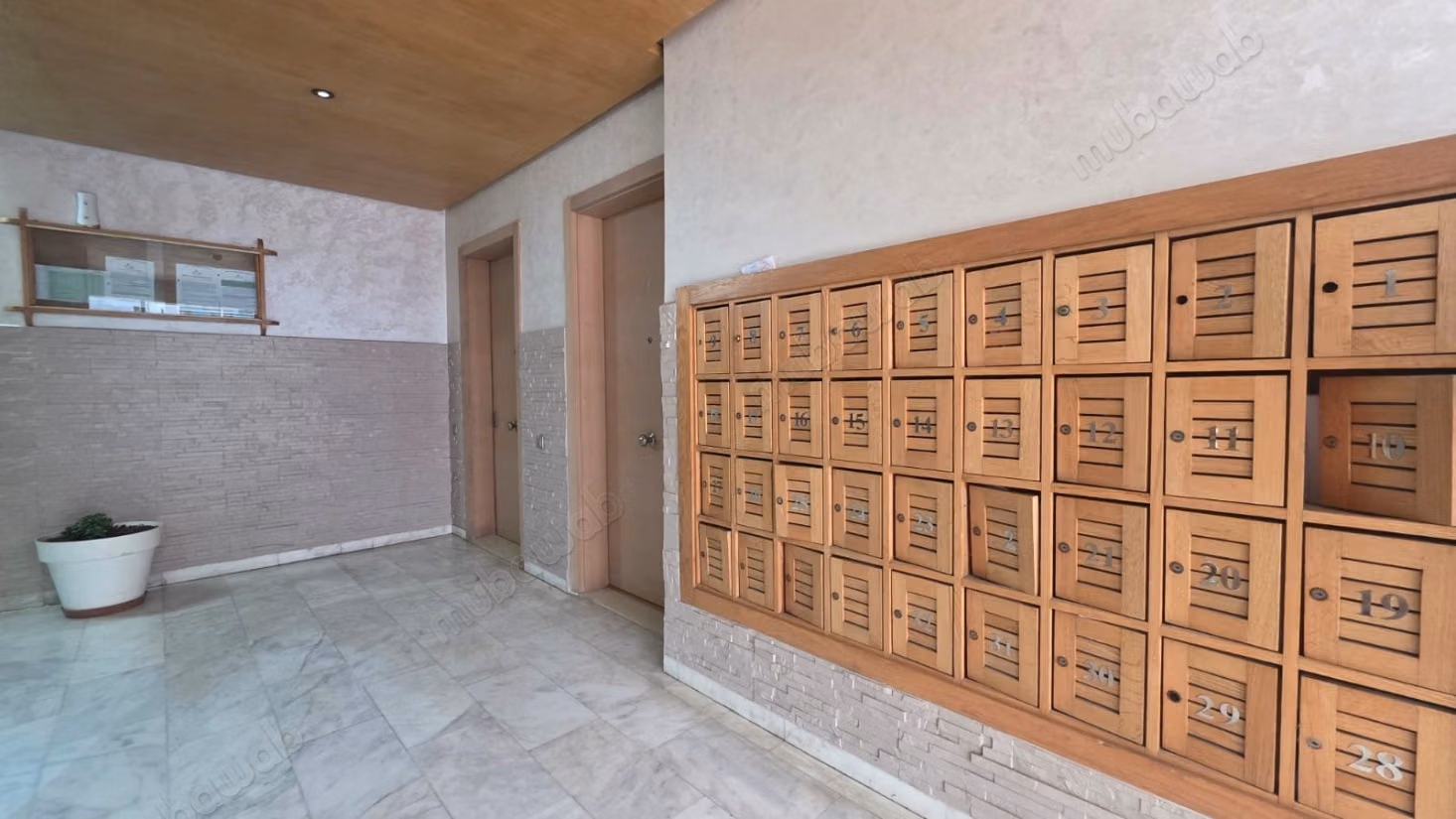 Très bel appartement en location à Rabat.
Superficie 100 m².
Meublé