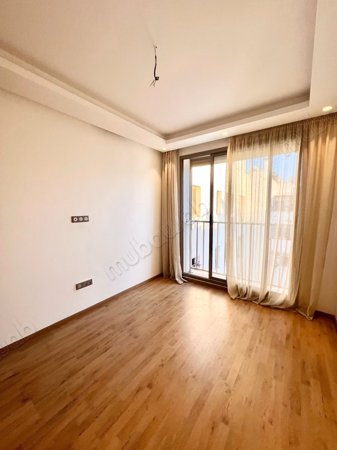 Bell'appartamento in affitto a Racine. Superficie totale 170 m². Terrazza e ascensore