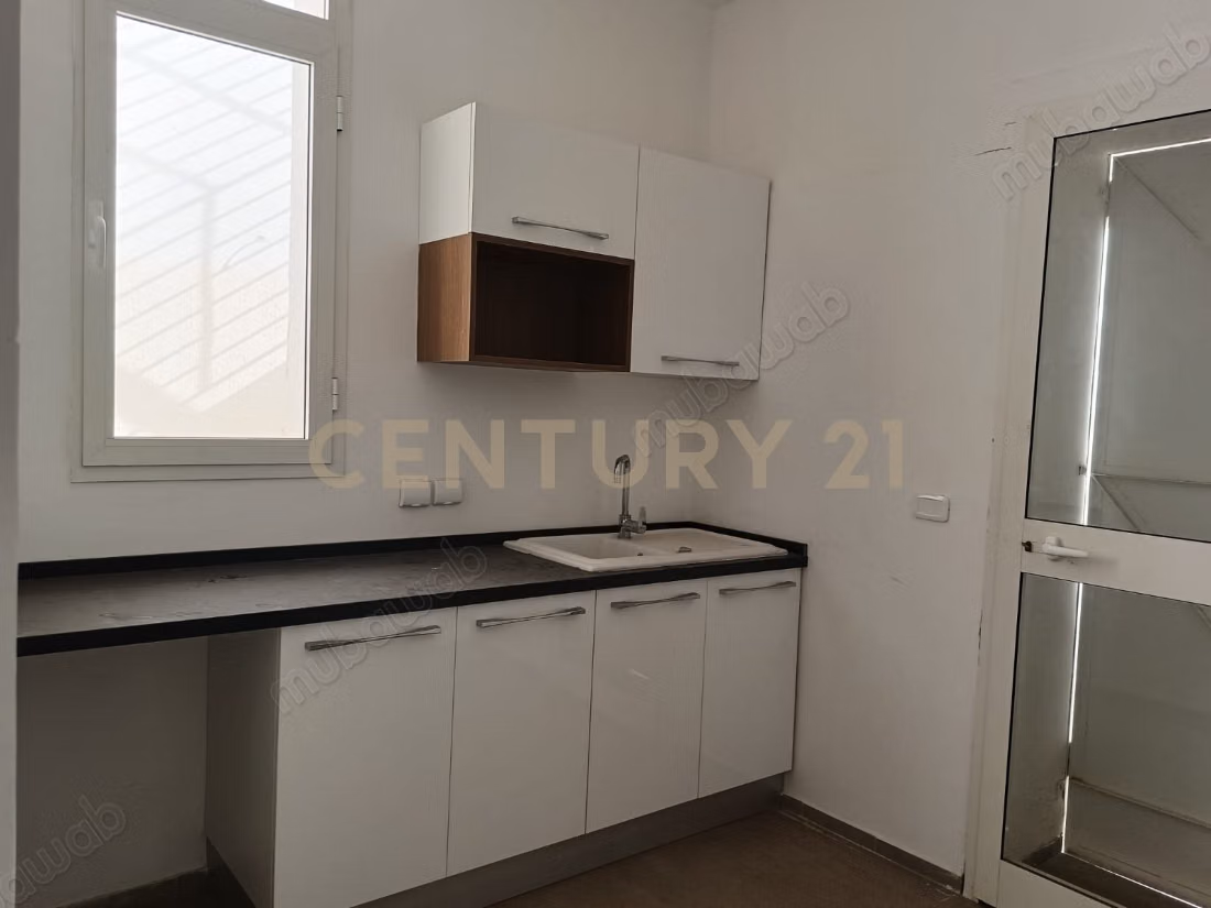 For Rent office of 330m² in Lafayette