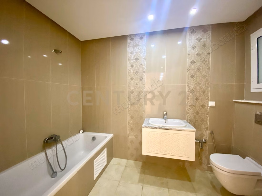 À vendre un appartement en S3 situé à Cité Ennasr 2