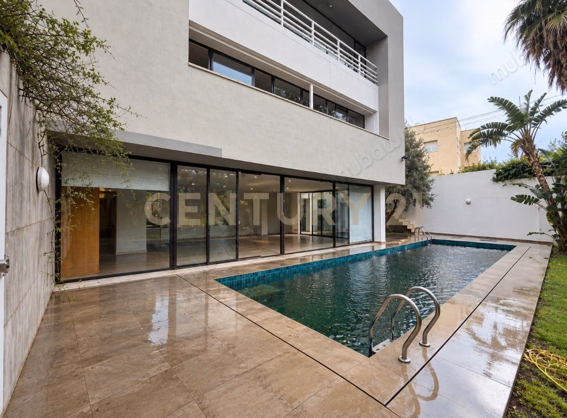 À vendre villa S5 El Menzah 1