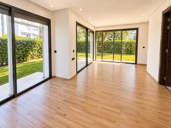 Appartamento in Affitto a Città Verde 240m²