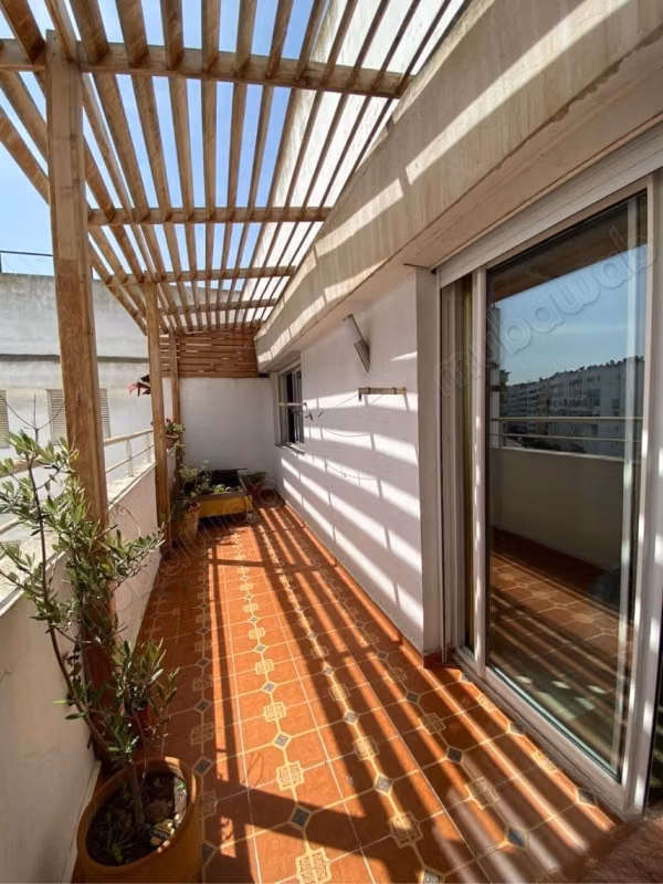 Hoogwaardige gemeubileerde appartement te huur - Buurt La Gironde
