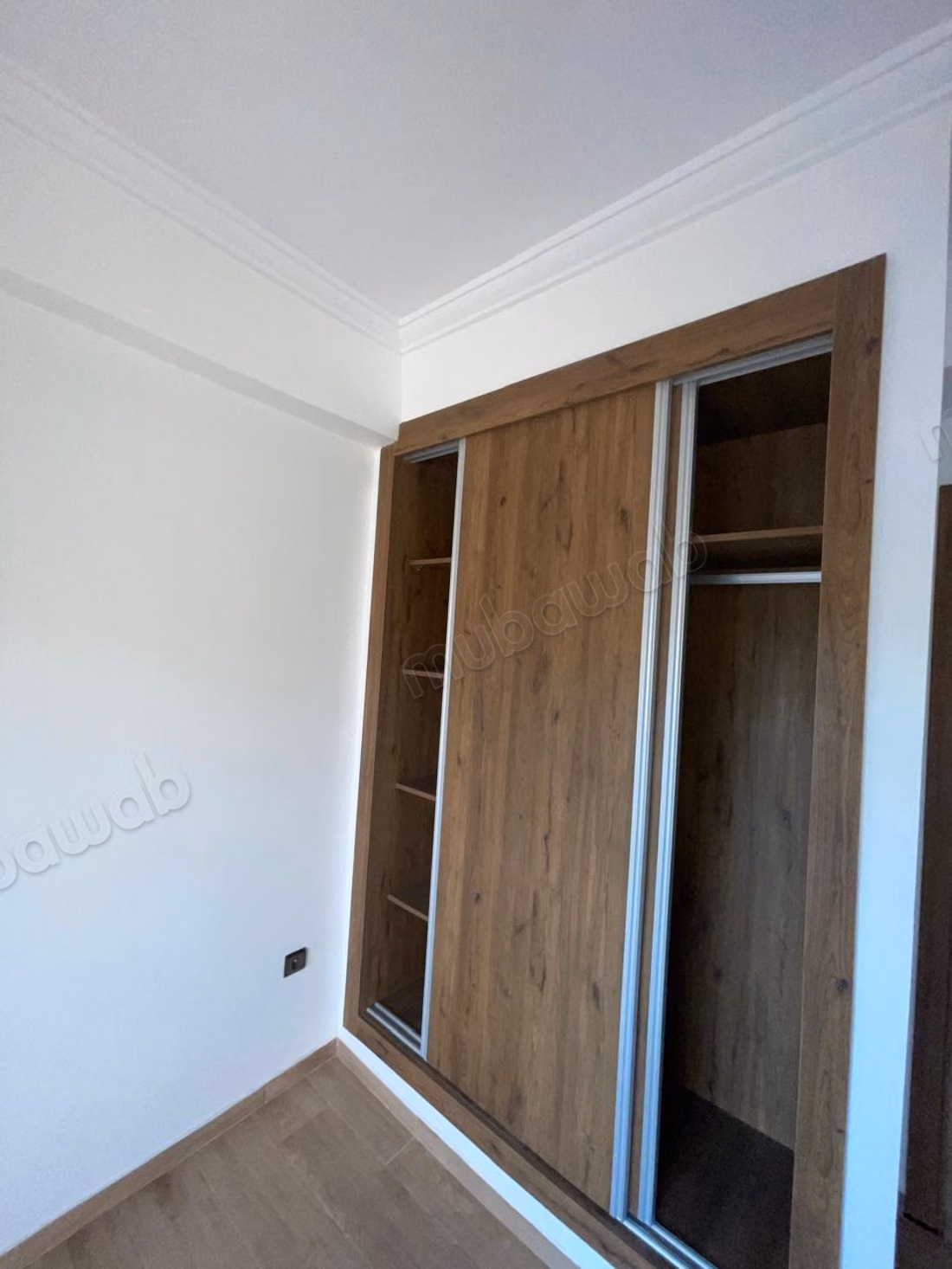 Apartment for sale in Hivernage. 1 Room. Elevator and terrace
